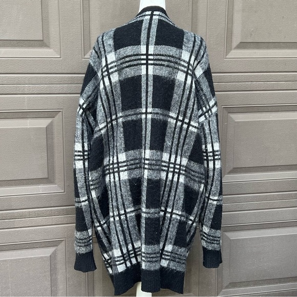 White Birch Long Sleeve Black White Plaid Cardigan Sweater Women’s Sz. 2XL - Picture 2 of 5